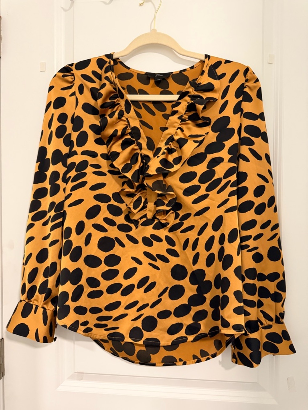 J. CREW | ANIMAL PRINT RUFFLE V-NECK LONG SLEEVE BLOUSE